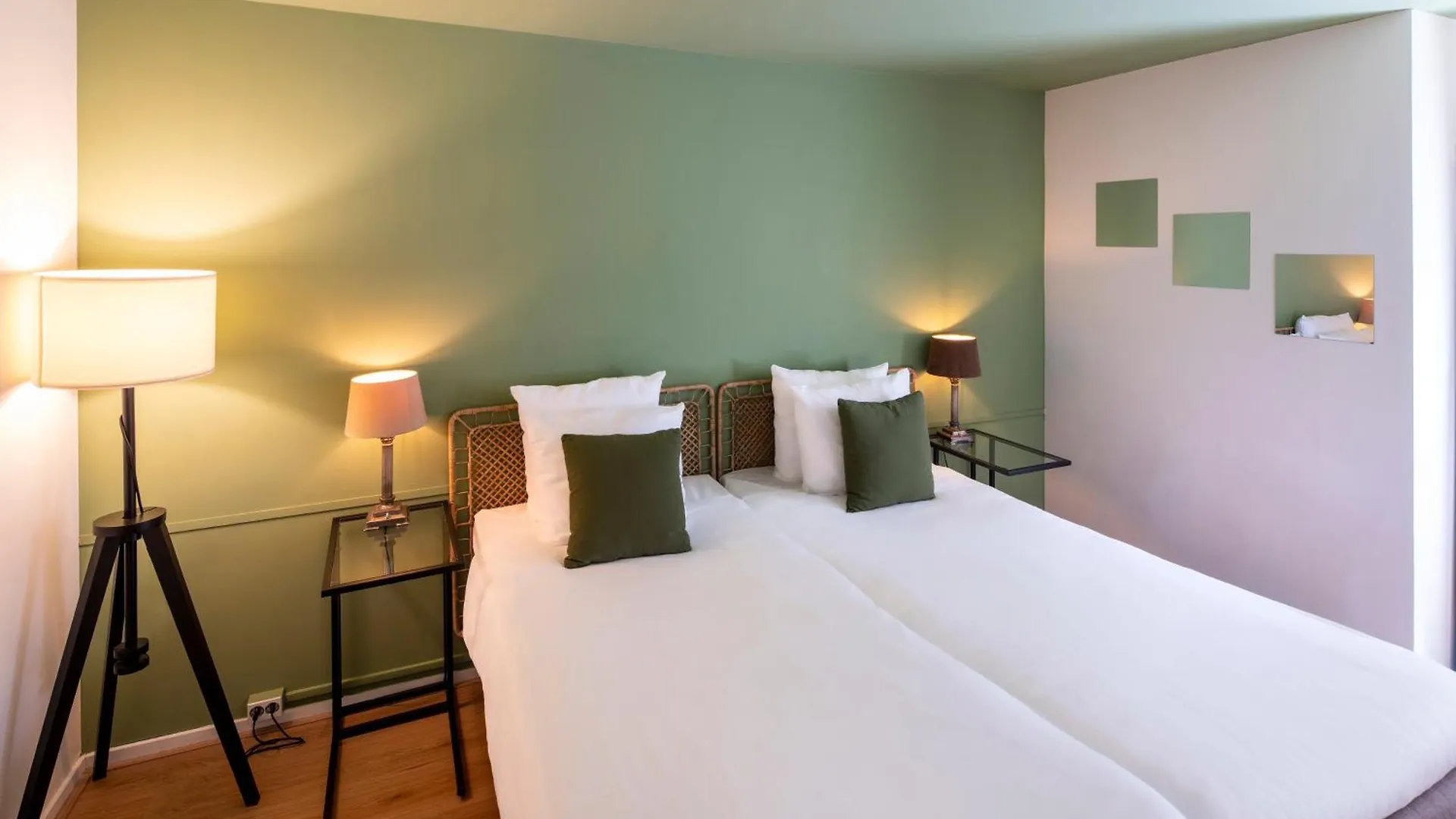 H2OTEL Rotterdam 3*,  Nederland