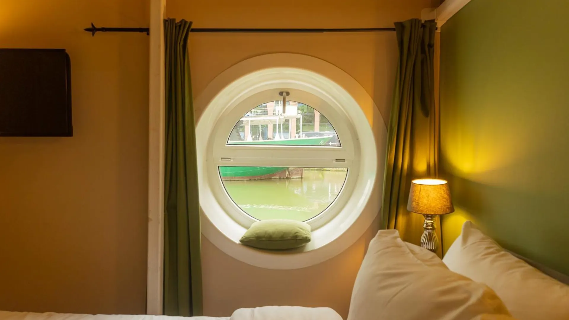 Floats By H2Otel Rotterdam Netherlands