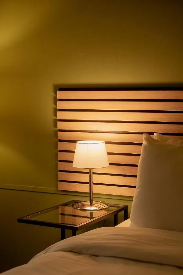 Hotel FLOATS by H2OTEL Rotterdam